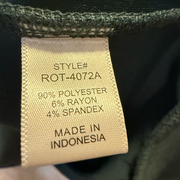 New without tags. Size L/XL. - Picture 3 of 4